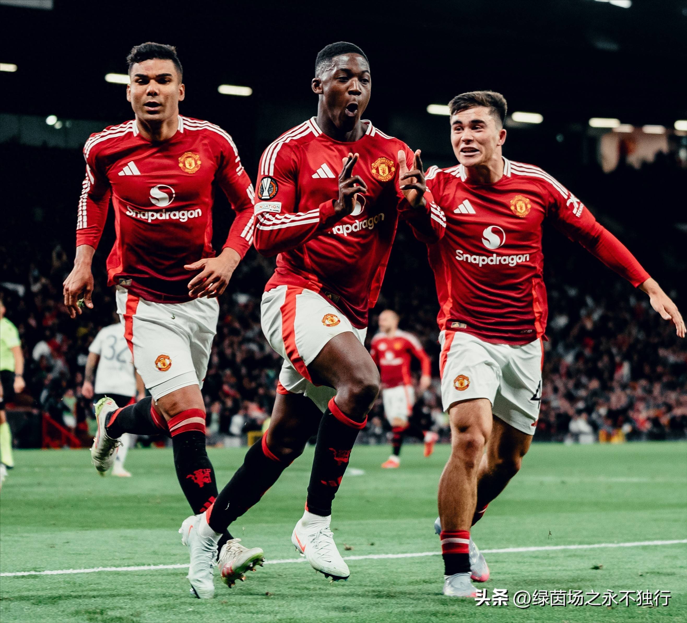 曼联发布备战花絮;冲刺阶段回应争议;社区盾任务艰巨;细节决定成败的简单介绍 曼联发布备战花絮;冲刺阶段回应争议;社区盾任务艰巨;细节决定成败的简单介绍