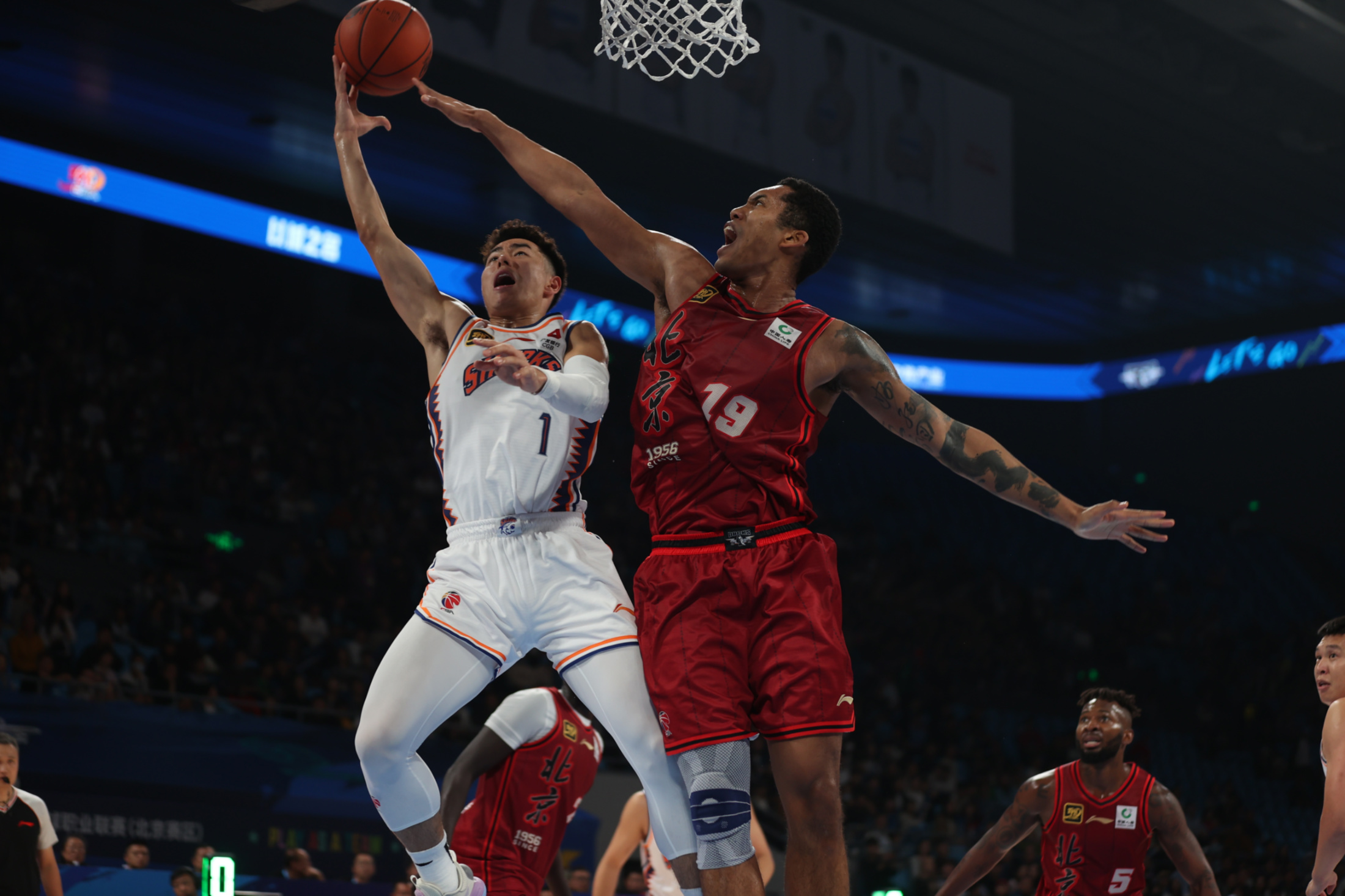 开云体育-里程碑夜！广厦男篮豪取连胜，法国杯窗口期刷纪录，质疑声仍在，年轻球员得到机会的简单介绍